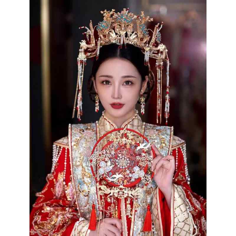 ヘアアクセサリー レディース ウェディング 髪飾り 鳳凰 ティアラ 結婚式 和装 豪華 古風 タッセル 簪