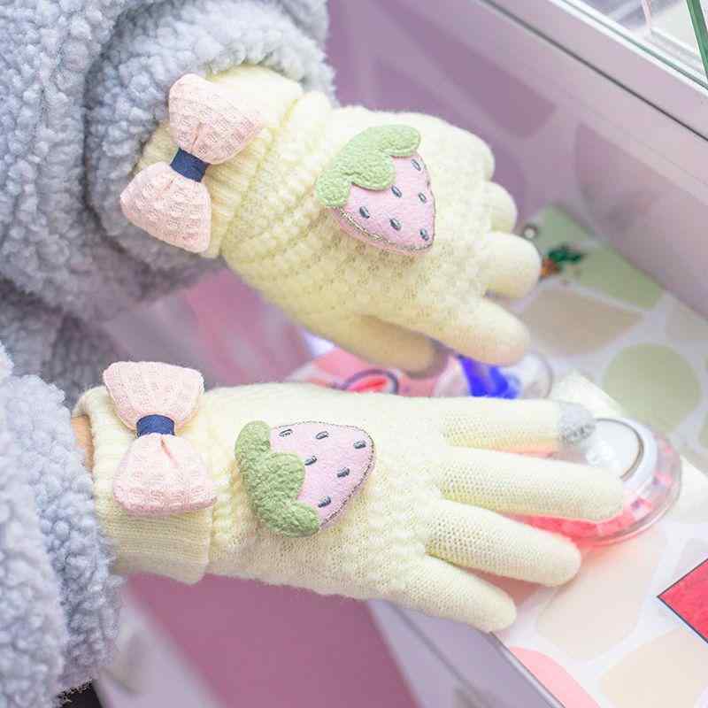 手袋 レディース かわいい 冬用 ニット手袋 スマートフォン対応 保温 蝶結び イチゴ ウサギ ニンジン ..