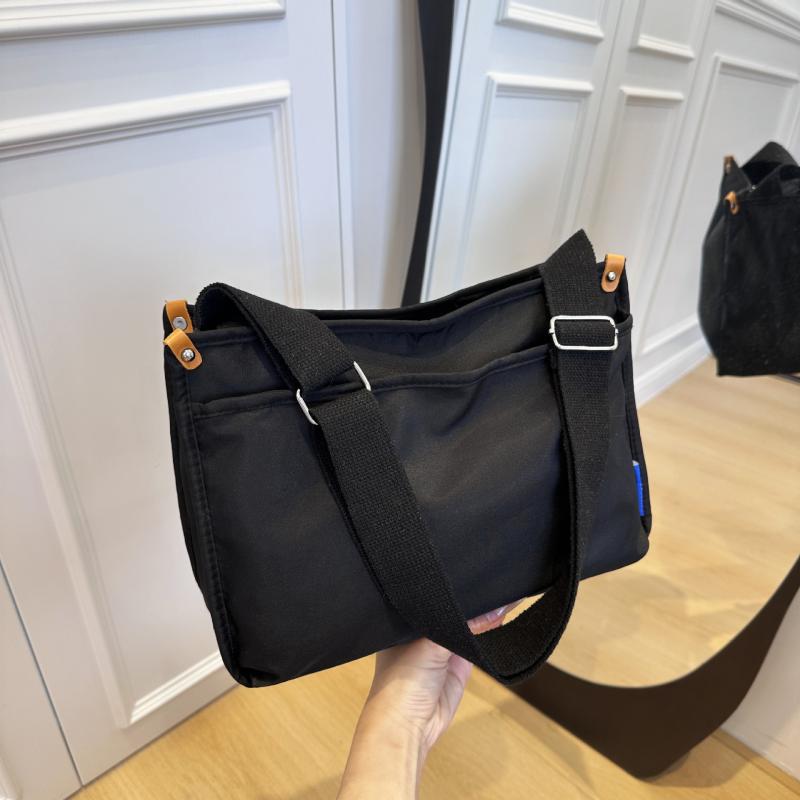 ショルダーバッグ 大容量 男性用 女性用 ナイロン カバン メッセンジャーバッグ ストリート スタイル トレンド ブラック グリーン カーキ ホワイト