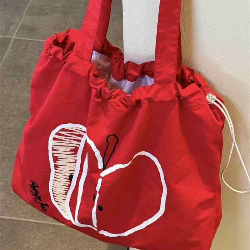 トートバッグ レディース 学生 軽量 通勤 普段使い リンゴ柄 プリント ナイロン 大容量