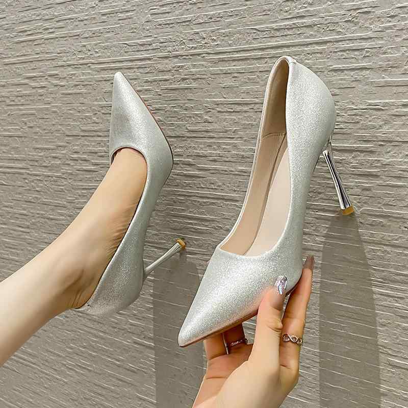 高跟パンプス レディース シルバー シャンパンゴールド パーティー 結婚式 二次会 お呼ばれ ピンヒール..