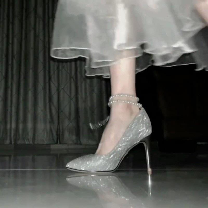 パンプス レディース シルバー パール チェーン ポインテッドトゥ ピンヒール 結婚式 ウェディング パ..