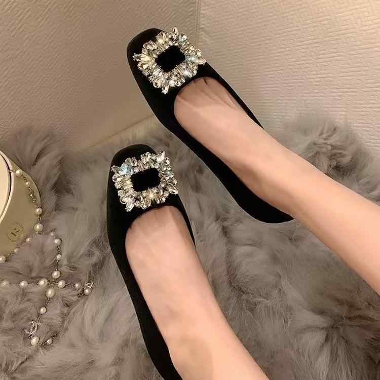 パンプス レディース フラット ローヒール スクエアトゥ 羊革 スエード調 ビジュー バックル チャンキ..