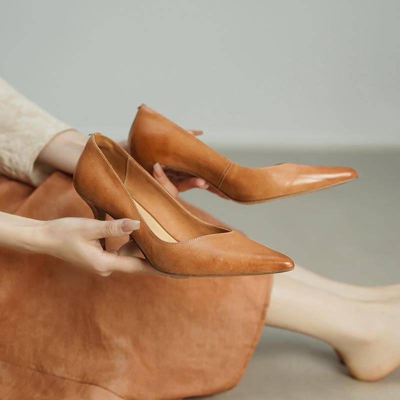 パンプス レディース 馬革 ポインテッドトゥ ピンヒール 婦人靴 仕事履き フォーマル 結婚式 二次会 パ..