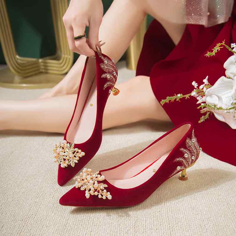 ウェディングシューズ レディース ローヒール ポインテッドトゥ パンプス ワインレッド 結婚式 ブライ..