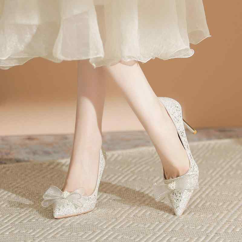 パンプス レディース ウェディングシューズ パーティーシューズ ラインストーン 花柄 タッセル ポイン..