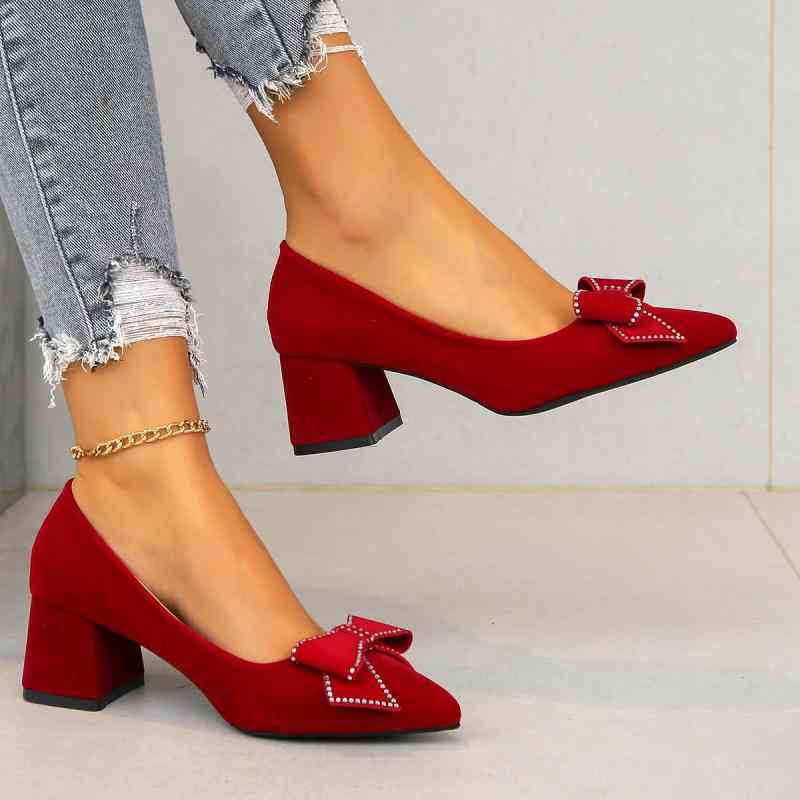 パンプス レディース ウェディング ブライダル シューズ ラインストーン バタフライ チャンキーヒール ..