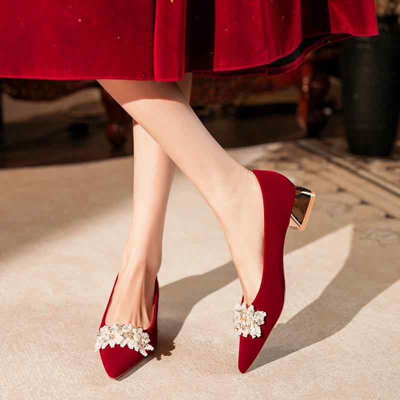 ウェディング シューズ レディース 赤 ローヒール パンプス ポインテッドトゥ サテン チャンキーヒール..