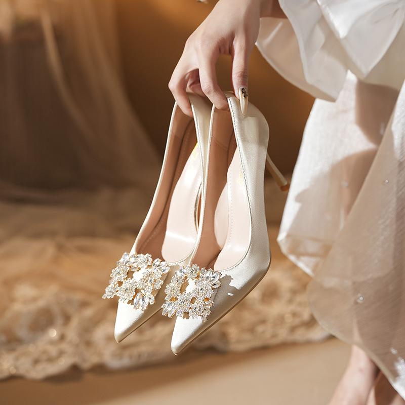 ウェディングシューズ レディース ハイヒール パンプス 結婚式 ブライダルシューズ 披露宴 パーティー ..