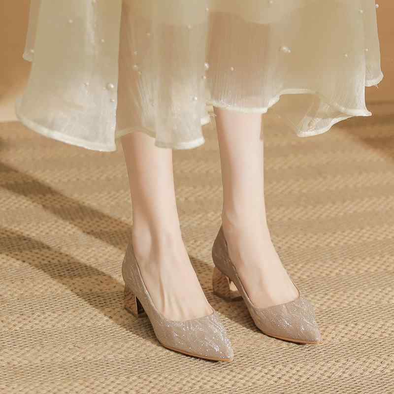 パンプス レディース ウェディング ブライダル 結婚式 シューズ 太ヒール シャンパンゴールド シルバー..