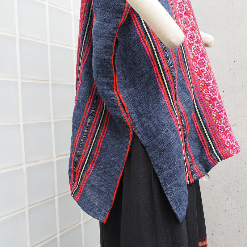 モン族刺繍貫頭衣チュニック【送料無料】【モン族】【民族】【刺繍】【古布】【ヘンプ】【レディース】【エスニック】【アジアン】【ギフト】【ラッピング無料】【krabi】