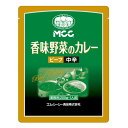 香味野菜のカレー・中辛 国産野菜（玉ねぎ、人参、セロリ）を丁寧に煮出し 白ワイン、ハーブ、スパイスを加えた自然な旨みのブイヨンをベースに 独自の香辛料と香味野菜で仕上げたビーフカレーです。 ・内容量：1人前200g（レトルトパウチ食品） 商品詳細 内容量：200g（1袋） 保存方法：直射日光を避け、常温で保存 レトルトパウチ食品 製造者：エム・シーシー食品