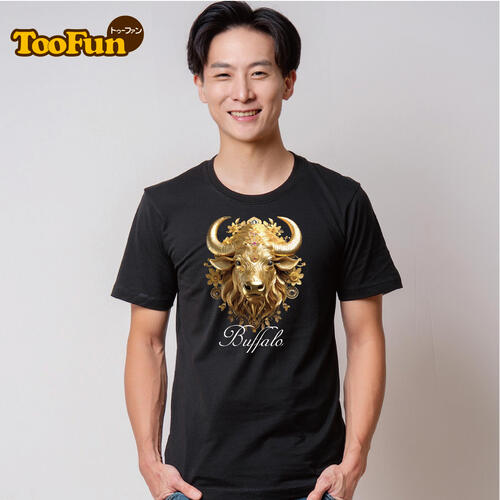 【Tシャツ 半袖 】 金の闘牛 バッファロー 牛 刺繍のような風合い 闘牛 装飾 メンズ レディース [ 5.6オンス 厚手 綿100% 長持ちで肌触りが良い 天然素材 敏感肌] コットン シャツ 白 黒 キャンプ アウトドア 服 服装 人気 おしゃれ トップス toofun-10000018 デザインプリントショップTooFun サンプル画像2