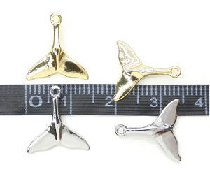 L&A アクセサリーチャーム　くじらの尻尾 whale tail 本ロジウム　1個【メール便対応】の商品画像 2