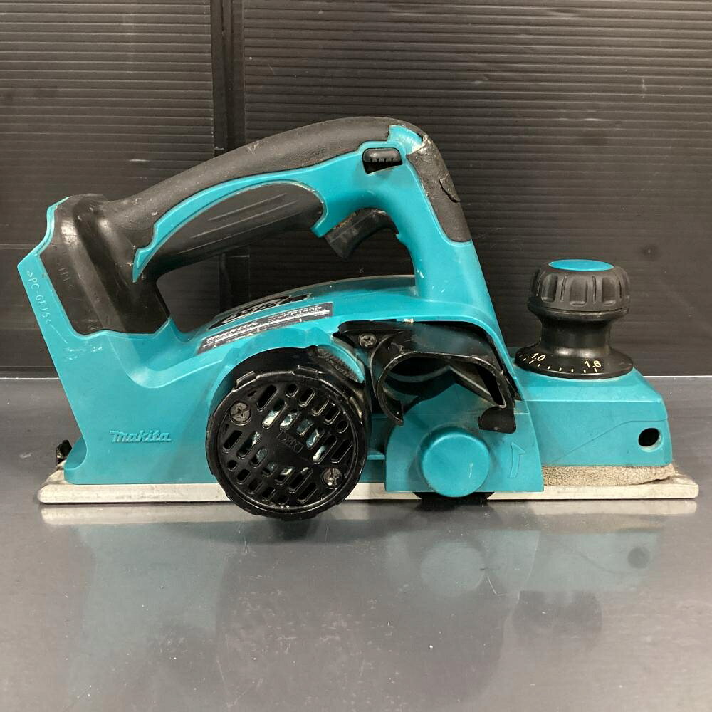 【中古】makita 充電式カンナ（本体のみ) KP140DZ 14.4V