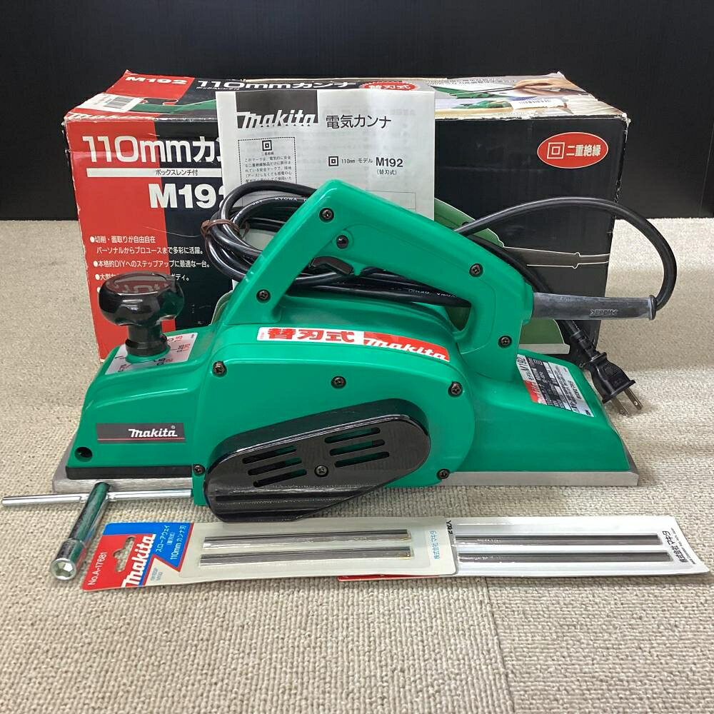【中古】【美品】makita/マキタ 110mm電気カンナ替刃式 M192【203】