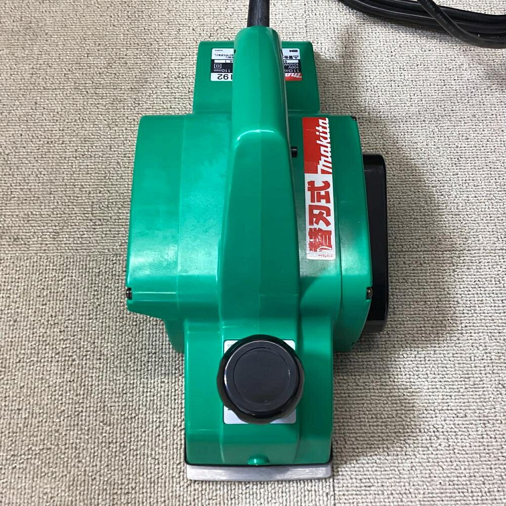 【中古】【美品】makita/マキタ 110mm電気カンナ替刃式 M192【203】