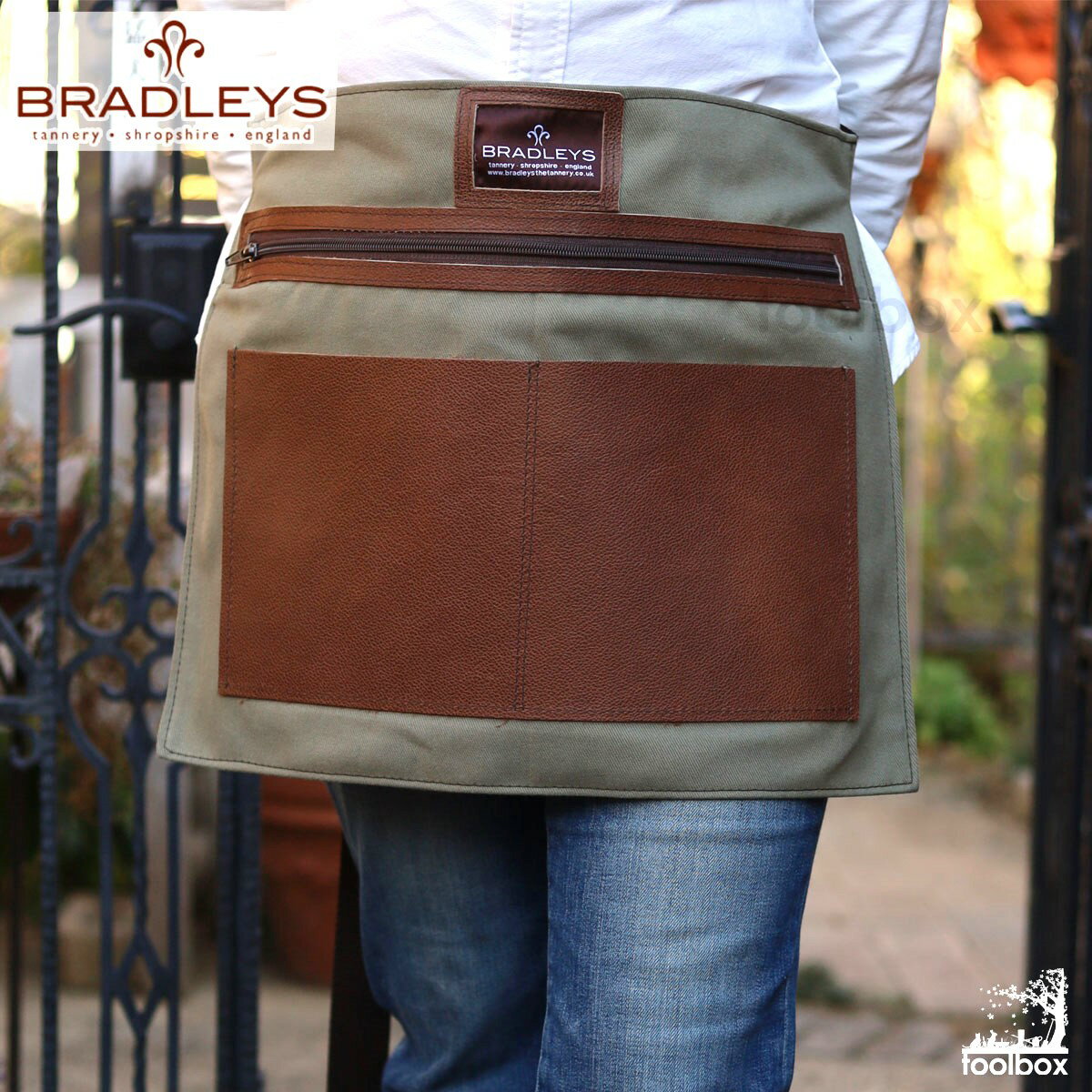 イギリス直輸入【 BRADLEYS ブラッドリーズ「Heritage Half Leather & Cotton Apro...