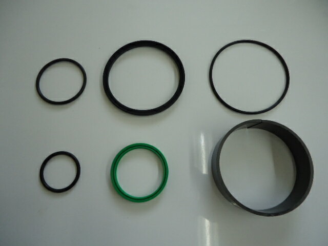 スギヤス Bishamon ビシャモン2柱リフトFF30N油圧シリンダーM・S用パッキンセット(’93/10〜)