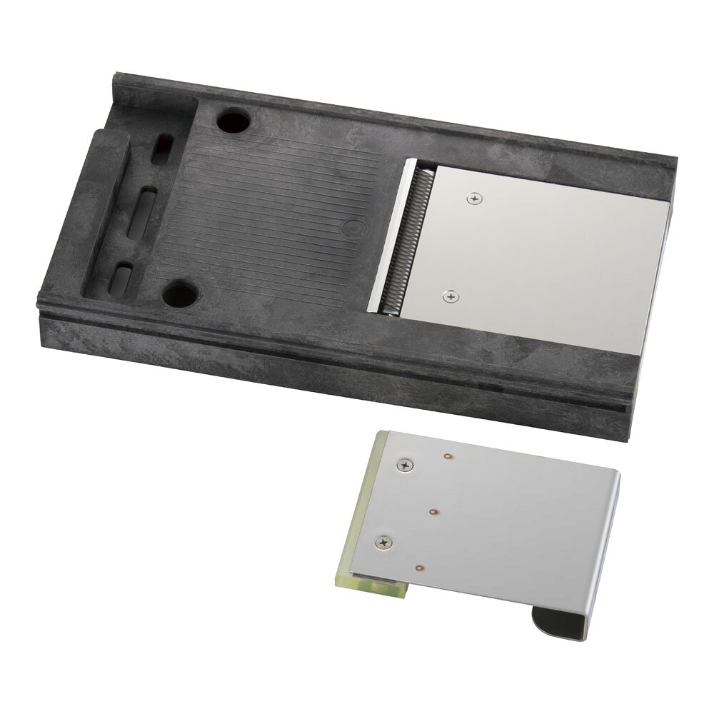 ＜特長＞●電源:単相100V50/60Hz●消費電力:165/200W●定格時間:30分処理能力:10分間13kg投入口:100×100×H120標準仕様:千切盤3×3mm●オプションの刃物盤を差し替えるだけで、ツマ切り、薄切り、厚切り、千切りなどができる多目的万能カッターです。オプションパーツ※千切盤は特注サイズも承ります。＜仕様＞●千切盤(mm):2.5×2.5●質量(kg):1.535