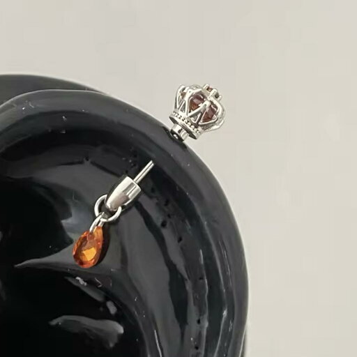 ボディピアス アンテナ ボディピ 20G クラウンカップ 細い 赤 レッド ジルコン クラウン 冠 王冠 可愛い 目立つ 個性的 ステンレス アレルギー対応 ボディピアス アンテナ ボディピ 20G クラウンカップ 細い 赤 レッド ジルコン クラウン 冠 王冠 可愛い 目立つ 個性的 ステンレス アレルギー対応