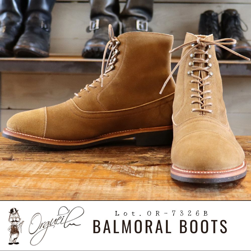 Balmoral Bootsバルモラルブーツ　英国の伝統的な紳士用ブーツで、内羽根式の紐靴を指します。バルモラルブーツの名前は、スコットランドのバルモラル城に由来していると言われています。19世紀初頭に登場し、当時のスコットランドの貴族たちによって愛用されました。元々は狩猟やアウトドア活動に適したブーツとして作られましたが、後にはフォーマルな装いにも利用されるようになりました。アッパーには牛革のスエードを使用し、ライニングには柔らかな豚革を使って快適さを追求されています。また、つま先には芯材を入れず、クラシカルでカジュアルなデザインに仕上げています。ソールはコルクソールを使用しています。このアイテムは、フォーマルなデザインを基にしており、カットオフのトップエンドやグッドイヤーウェルト製法など、ワークテイストを取り入れて仕上げました。少し上品なデザインが、男性にとっては魅力的なワークブーツとなっています。カラー： BUROWNサイズ： 26cm / 27cm