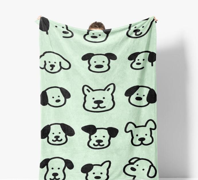商品情報サイズ・重量75×100cm：約345g100×125cm：約525g125×150cm：約725g150×200cm：約1085g素材ポリエステル100％生地フランネル（毛玉ができにくい）シーズンオールシーズン用途ひざ掛け・お昼寝・冷房対策・防寒洗濯洗濯機洗い可生産国日本わんこフレンズ集合 かわいい おもしろ お祝い プレゼント 友達 母の日 父の日 夫婦 カップル ブランケット 毛布 ギフト ひざ掛け 贈り物 ふわふわ キャンプ 昼寝 ソファ あったか 洗える 冷房対策 柔らか 75×100cm　100×125cm　125×150cm　150×200cm ブランケット 毛布 ギフト ひざ掛け 父 母 祖母 祖父 安心 ぬくもり 大切な人への贈り物 5