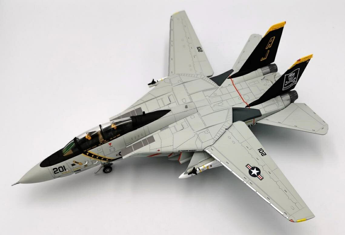 F-14A アメリカ海軍 第84戦闘飛行隊「ジョリーロジャース」 湾岸戦争時 空母セオドア・ルーズベルト搭載 91年 AJ201/#162692 1/72 2020年3月4日 Calibre Wings/カリバーウイングス 飛行機/模型/完成品 [CA72JR01]のサムネイル