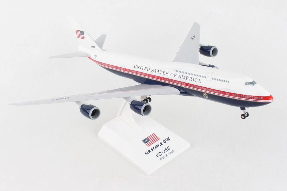 747-8 アメリカ空軍 次期大統領専用機 （想定塗装） 1/200 2021年5月20日掲載 SKYMARKS 飛行機/模型/完成品 SKR1076
