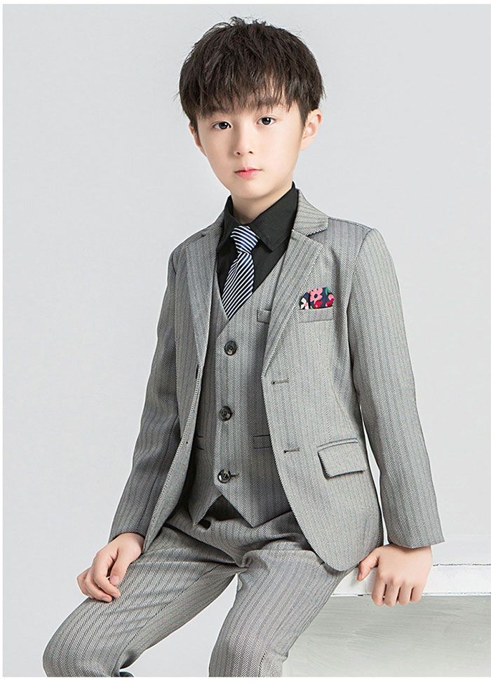最大60 Offクーポン 子供服フォーマルスーツ 男の子 キッズスーツ 子供スーツ セットアップ 七五三 発表会 演奏会 入学式 卒業式 入園式 男の子スーツ 5点セット 即納 子供 フォーマル 子供服 スーツ ベビー服 ベスト 上下セット おしゃれ 結婚式 誕生日 90 100 110 1 最大60 Offクーポン 子供服フォーマルスーツ 男の子 キッズスーツ 子供スーツ セットアップ 七五三 発表会 演奏会 入学式 卒業式 入園式 男の子スーツ 5点セット 即納 子供 フォーマル 子供服 スーツ ベビー服 ベスト 上下セット おしゃれ 結婚式 誕生日 90 100 110 1