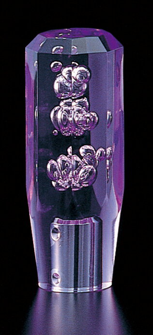 【商品コード：560698】JET INOUE/ジェットイノウエ製品になります。在庫/納期につきましてはお気軽にお問い合わせ下さい。ジェットイノウエの定番、クリスタル泡シフトノブ。シフトノブイルミネーションとの相性も抜群です。●口径サイズ：10X1.25●長さ：115mm●カラー：パープル※12×1.75(主にいすゞ車)の場合は別途口径変換アダプターをお買い求めください。