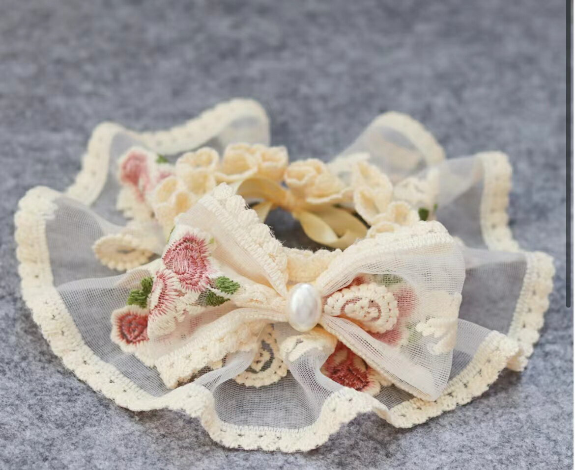 ペット用首輪、胴輪ハーネスリード　全種類犬用、よだれかけ　スタイ　犬用品　猫用品　年中愛用、お洒落　アクセサリーのサムネイル