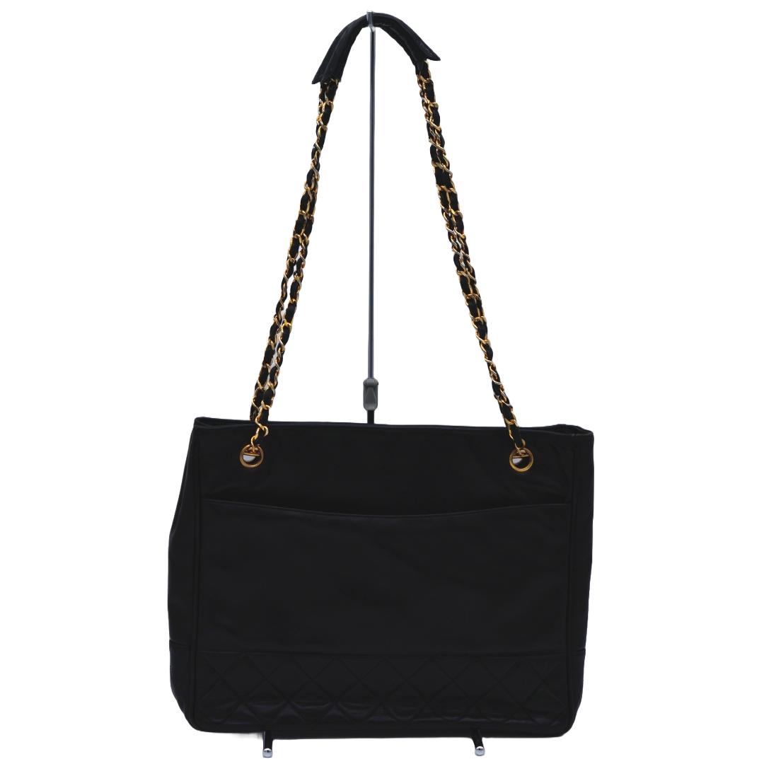 Rakuten - CHANEL シャネル マトラッセ チェーントートバッグ　ココマークストラップなし ブラック ラムスキン レディース ブランドバッグ／ブランド鞄 ／トートバッグ 【中古】