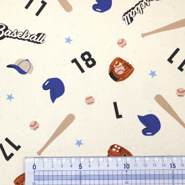 【10cm単位価格】 ベースボールスター 野球 ボール グローブ バット 英字 お気に入りシリーズ オックス KIYOHARA 綿100％ 生地 布 約110cm幅 MOWF-165 入園入学 ゆうパケット2m対応 （ ハンドメイド 手作り バッグ 手芸 入園 入学 巾着 雑貨小物 日本製 ）