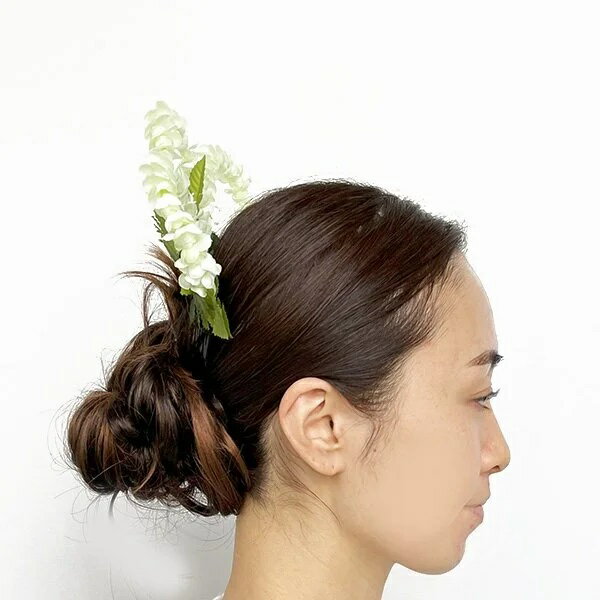 フラダンス衣装　髪飾り　花飾り　レフア　ヘアクリップ　イベント　フラ　COM-04 ピカケクラウンコーム　ライトグリーン　緑がかったクリーム色　＊アイボリーホワイトではありません