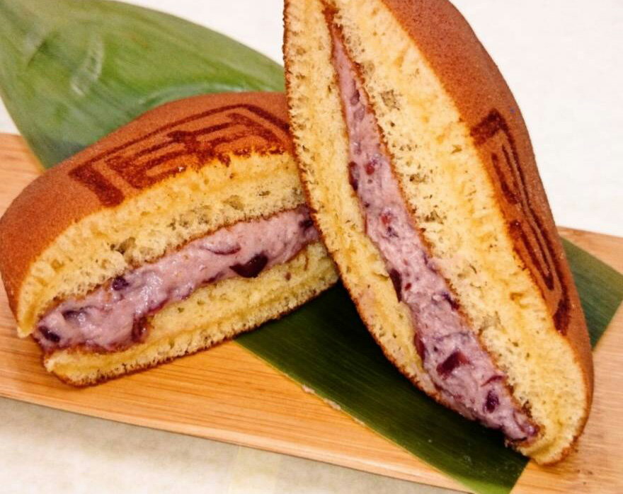 旬菓庵かどや　生どら[ミルク金時]1個状態でお届けします。