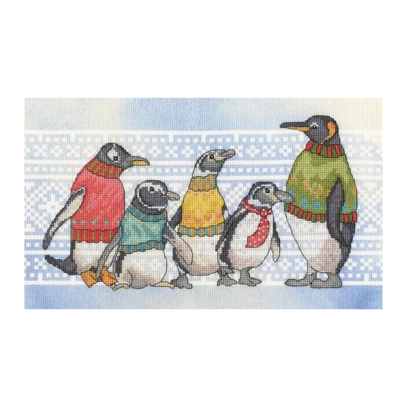 【はじめにご覧ください】→輸入(取り寄せ)刺繍キットの納期について ・出来上がりサイズ：30.5cm×18cm (刺繍部分だけでなく、余白を含んだサイズになります。) ・キット内容：刺繍布(ツヴァイガルト社製アイーダ/背景印刷済み)、刺しゅ...