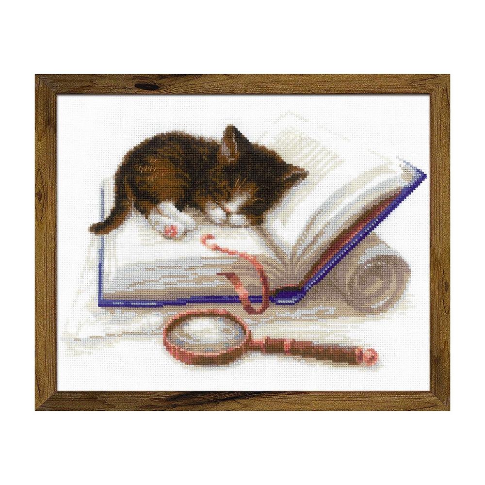 RIOLISクロスステッチ刺繍キット No.1725 「Kitten on the Book」 (本の上の猫) 【海外取り寄せ/納期30〜60日程度】