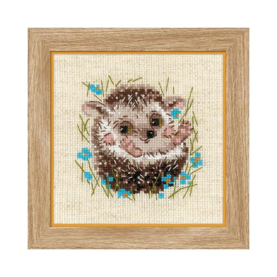 RIOLISクロスステッチ刺繍キット No.1753 「Little Hedgehog」 (小さなハリネズミ) 【海外取り寄せ/納期30〜60日程度】