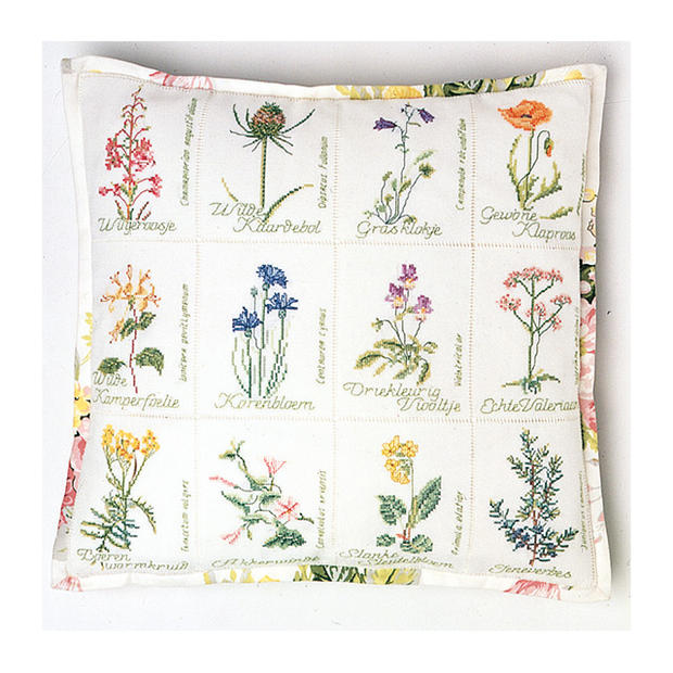Thea Gouverneur クロスステッチ刺繍キットNo.2074 「Wild Flower Cushion」(野の花のクッション 41cm角) オランダ テア・グーヴェルヌール 【取り寄せ/納期40〜80日程度】