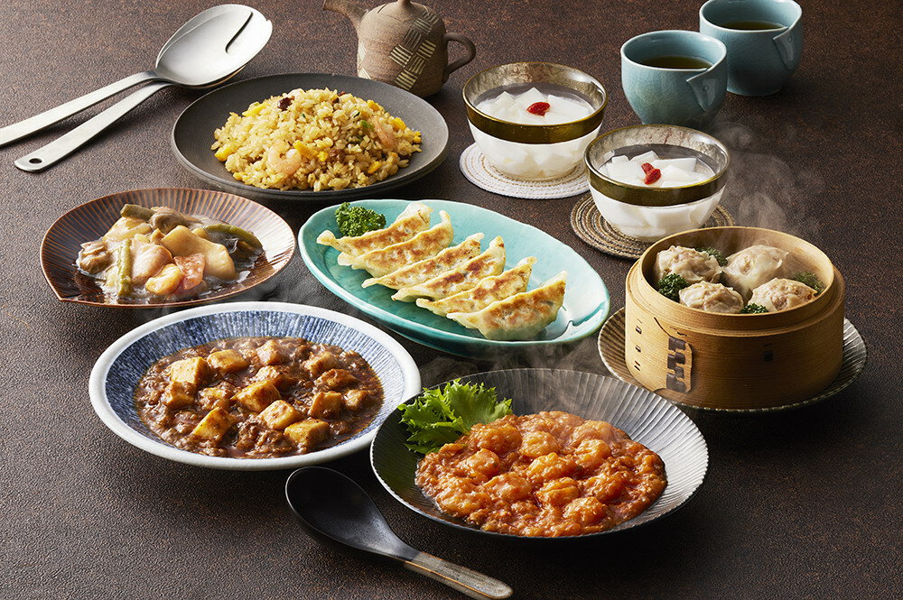 【期間限定 ポイント還元中】 送料無料 東京 「赤坂四川飯店」監修 本格中華7種セット 四川麻婆豆腐150g、餃子120g(6個入)、ふっくら五目炒飯(200g×2)×各2、乾焼蝦仁(エビチリソース)150g、貝柱入焼売120g(4個入)、杏仁豆腐500g、本格八宝菜150g×各1