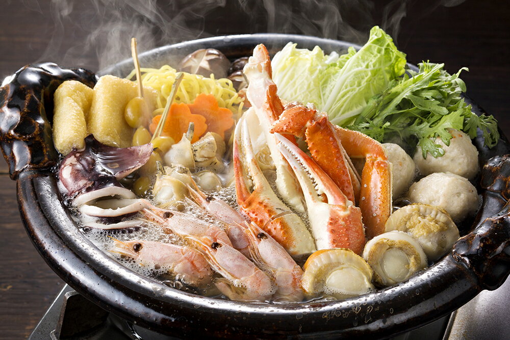 【期間限定 ポイント還元中】 送料無料 北海鍋 ゆでずわいがにカット100g×1袋、ボイル海老×3尾、ボイル帆立×2個、かに入つみれ×2個、冷凍生ラーメン80g×1玉、たれ(濃縮:塩仕立て)50ml×2袋 お取り寄せ ギフト 詰合せ セット グルメ