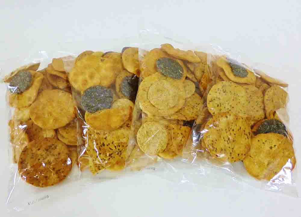 【期間限定 ポイント還元中】 送料無料 岩手 「味泉」 美味しいお米で作った こわれ煎餅6種詰め合わせ 醤油、ごま、青のり、黒ごま、白ごま、ザラメ各300g×各...