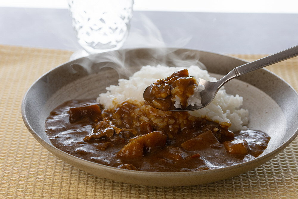 【期間限定 ポイント還元中】 送料無料 三田屋総本家 黒毛和牛のビーフカレー8個セット 210g×8 茶無地箱 お取り寄せ ギフト 詰合せ セット グルメ