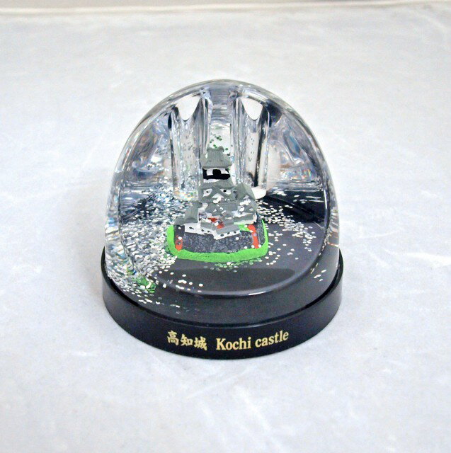\ 店内全品 ポイント2倍 / 高知城 スノードームペン立て 銀色 実用的 ギフト 御 ギフト プレゼントプレゼント 人気 お歳暮