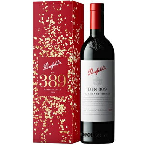 Bin 389 Cabernet Shiraz with Holiday Gift Box Penfoldsペンフォールズ （詳細はこちら）ビン389は、しばしば 「ベイビー・グランジ」と呼ばれています。これは、このワインが、グランジが前年使用した同じ樽を多く使用するためです。1960年に伝説的ワインメーカー、マックス・シューバートによって造られたこのワインは、カベルネ・ソーヴィニヨンとシラーズの豊かさを組み合わせることで、ペンフォールズの名声を確立するのに役立ちました。750mlカベルネ ソーヴィニョン、シラ−ズオーストラリア・南オーストラリア・南オーストラリア赤他モールと在庫を共有しているため、在庫更新のタイミングにより、在庫切れの場合やむをえずキャンセルさせていただく場合もございますのでご了承ください。日本リカー株式会社