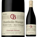 Chambolle Musigny 1er Cru Aux Echanges Christophe Buissonクリストフ ビュイッソン （詳細はこちら）サン・ロマン出身のクリストフ ビュイッソンが造る高コスパワイン。2018年にはブルゴーニュワイン委員会(BIVB)によるCave de Prestigeに選出されるなど、高評価を得ています。シャンボール村の中央に位置する1級畑オー ゼシャンジュ。手摘み収穫されたブドウを使用。100%除梗し、ステンレスタンクで発酵、228L樽で15ヶ月熟成(新樽40%)。赤系果実にスミレや牡丹を感じるチャーミングでエレガントな香り。シャンボールらしい凝縮感のあるエキスにシルキーで滑らかなタンニンを持った調和のとれたワイン。750mlピノ ノワールフランス・ブルゴーニュ・ブルゴーニュシャンボール ミュジニーAOC赤他モールと在庫を共有しているため、在庫更新のタイミングにより、在庫切れの場合やむをえずキャンセルさせていただく場合もございますのでご了承ください。株式会社ファインズ