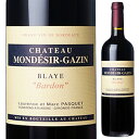 Chateau Mondesir Gazin Bardon Chateau Mondesir Gazinシャトー モンデジール ガザン （詳細はこちら）「バルドン」の畑は全部で3haあり、マルベックとメルロを50％ずつ栽培しています。このワインはその畑のマルベックだけを使って造られています。土壌は鮮度石灰質で、西向きの斜面に位置しています。植密度は7,500本/ha、皮が厚くタンニンが強いため、普段はブレンド用に使われることが多いマルベックですが、このワインは敢えて100％マルベックで造りました。2014年がファーストヴィテージになります。収穫した葡萄は100％除梗します。発酵はステンレスタンクで30度を超えないよう温度コントロールしながら行います。その後、フレンチオーク樽で20ヶ月熟成（新樽比率50％）させています。750mlマルベックフランス・ボルドーボルドーAOC赤他モールと在庫を共有しているため、在庫更新のタイミングにより、在庫切れの場合やむをえずキャンセルさせていただく場合もございますのでご了承ください。株式会社稲葉シャトー モンデジール ガザン バルドン シャトー モンデジール ガザンChateau Mondesir Gazin Bardon Chateau Mondesir Gazin生産者情報シャトー モンデジール ガザン Chateau Mondesir Gazinブライには二つの畑があり、ガザンの畑には主にメルロを栽培しており、一部がマルベックです。メルロの樹齢は45年以上です。土壌はより深い層に石灰岩があります。ジロンド川から1km程と大変近い場所に位置し、南向きの斜面となっています。丘の上は土の部分が少なく、畑の浅い部分に石灰岩があり、丘の下に行くにしたがって土の部分が増えていきます。他のエリアと違い、表土が浅く、すぐに粘土石灰岩になるため、糖度の高い年でもワインに充分な酸を与えてくれます。最も下の平らな区画はスタンダードクラスになることが多くなります。もうひとつのバルドンの畑は、10年前に買い足した3haの区画です。メルロとマルベックが50％ずつ。ここは良い葡萄が収穫出来ることが多いので、上のキュヴェになることが多いです。メルロは多くの場所で育ちますが、マルベックは最適な場所を見つけてやらなくてはなりません。この畑には適しています。1本の幹に1本の枝しか残さないようにして、葡萄を集約させています。また、この畑はなだらかな斜面で水はけがよく、周りの木に住む鳥が畑の虫を食べてくれるという恵まれた環境にあります。これまでも、ずっとオーガニックに近い栽培をしていたので、認証をとるのは難しくありませんでした。ただ、オーガニック認証にこだわっていません。世の中には数多くの品質の悪いオーガニックワインがあり、大切なのは中身と考えているからです。ワイン造りで重要なのは、タンクの形で、一般的なタンクと異なり、平らになっています。これによって果皮と果汁の接触が増え、ピジャージュやポンピング　オーバーの回数を減らすことが出来、タンニンの質が良くなります。樽は全てフランス産のミディアムローストです。建物は石灰岩で厚い壁を作ったので、温度は自然と10〜16℃に保たれます。清澄は必要に応じ行い、卵白を使用します。果実味の美味しさを楽しむなら10年の熟成くらいがちょうどいいと考えています。ワインに何を期待するかによるが、彼の場合は「果実味があること」。その言葉を証明するかのように、「ルヴュ　ド　ヴァン　ド　フランス547」の『10年後テイスティング』で、‘01　モンデジール　ガザン　ブライが、《ベストボルドー2001》に選出されました。 パリで写真家として活動28歳の時収穫を手伝ったことをきっかけに、シャトー　マルビュゼで2年間働く‘90年　11haの畑を購入‘03年　現在のセラーが完成‘10年　シャトー　ゴンテの近くに1．3haの畑を購入‘11年　サンテミリオンに新しいセラーを建築中 マルク　パスケ 14ha メルロ、カベルネ　ソーヴィニヨン、マルベック 有機栽培　　　‘06VTからエコセール　　’10VTからモンデジールにABマークが付く ボルドー市内ミシュラン1ッ星「Le　Gabriel」 「ルヴュ　ド　ヴァン　ド　フランス547」の『10年後テイスティング』で、‘01　モンデジール　ガザン　ブライが、《ベストボルドー2001》に選出。