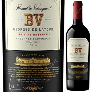 Georges de Latour Private Reserve Cabernet Sauvignon Beaulieu Vineyardボーリュー ヴィンヤード （詳細はこちら）熟したベリー系果実のアロマに、ラベンダー、スミレ、バラや、フレッシュミント、セージ、ローリエ、ジュニパーベリーなどのフレッシュなハーブのヒントが混じり合っています。フレンチオークの新樽を一部熟成に使用しているため、バニラ、杉、クローブ、シナモンなどのエキゾチックなスパイスのノートが風味を添えています。タンニンは、ココアパウダーのような質感で、しなやかで長い余韻にしっかりとした存在感を与えています。750mlカベルネ ソーヴィニョン、プティ ヴェルド、マルベックアメリカ・カリフォルニア・ナパナパ赤他モールと在庫を共有しているため、在庫更新のタイミングにより、在庫切れの場合やむをえずキャンセルさせていただく場合もございますのでご了承ください。日本リカー株式会社