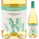 Marmorelle Chardonnay Marmorelleマルモレッレ（テヌーテ ルビーノ） （詳細はこちら）プーリア州サレント半島ブリンディジを本拠地に構え、今やこのエリアのリーディングカンパニーとしての揺るぎない地位を確立している「テヌーテ ルビーノ」。彼らのラインナップの中でも、価格と味わいのバランスに優れ、日本市場でも人気を博していた「マルモレッレ」シリーズが、2021年よりひとつのブランドとしてテヌーテ ルビーノと分かれて新展開を始めることとなりました。明るい黄色を帯びた麦わら色。熟したリンゴ、パイナップル、黄桃などの果実のアロマにミモザやマーガレットを想わせるフローラルな香り。心地よい爽やかな飲み口で、柔らかくみずみずしい。程よい酸味がエレガントさを醸し出しています。最後にミネラルの余韻が口中に残ります。750mlシャルドネイタリア・プーリア・ブリンディジI.G.T白他モールと在庫を共有しているため、在庫更新のタイミングにより、在庫切れの場合やむをえずキャンセルさせていただく場合もございますのでご了承ください。スリーボンド貿易プーリアワイン躍進の立役者"テヌーテ ルビーノ"のバリューブランド「マルモレッレ」が生み出す、心地よい爽やかな飲み口のエレガントなシャルドネ！マルモレッレ シャルドネ マルモレッレ（テヌーテ ルビーノ）Marmorelle Chardonnay Marmorelle商品情報プーリアワイン躍進の立役者であり、サレント半島リーディングカンパニー"テヌーテ ルビーノ"のバリューワインブランド「マルモレッレ」のシャルドネです。1998年に植えられたシャルドネ100％を使用。ステンレスタンクで低温発酵。タンクで6ヶ月間熟成させています。心地よい爽やかな飲み口の、エレガントな辛口白ワインです！明るい黄色を帯びた麦わら色。熟したリンゴ、パイナップル、黄桃などの果実のアロマにミモザやマーガレットを想わせるフローラルな香り。心地よい爽やかな飲み口で、柔らかくみずみずしい。程よい酸味がエレガントさを醸し出しています。最後にミネラルの余韻が口中に残ります。テヌーテ ルビーから生まれたサレント半島のバリューブランドマルモレッレ（テヌーテ ルビーノ） Marmorelleプーリア州サレント半島ブリンディジを本拠地に構え、今やこのエリアのリーディングカンパニーとしての揺るぎない地位を確立している「テヌーテ ルビーノ」。彼らのラインナップの中でも、価格と味わいのバランスに優れ、日本市場でも人気を博していた「マルモレッレ」シリーズが、2021年よりひとつのブランドとしてテヌーテ ルビーノと分かれて新展開を始めることとなりました。生物の多様性と古代ワインの伝統を、遊び心のある現代的なアプローチで表現する未来志向のプロジェクトです。